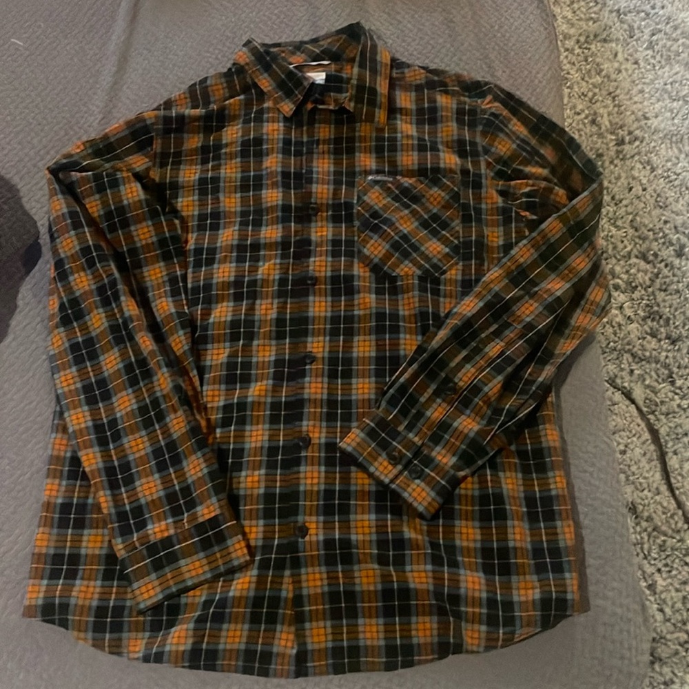 NWOT men’s Columbia button down shirt medium